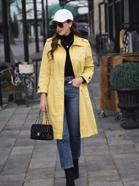 GAP Light Yellow Women's Trench Coat